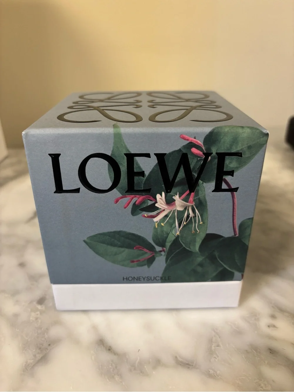 Loewe scented candle